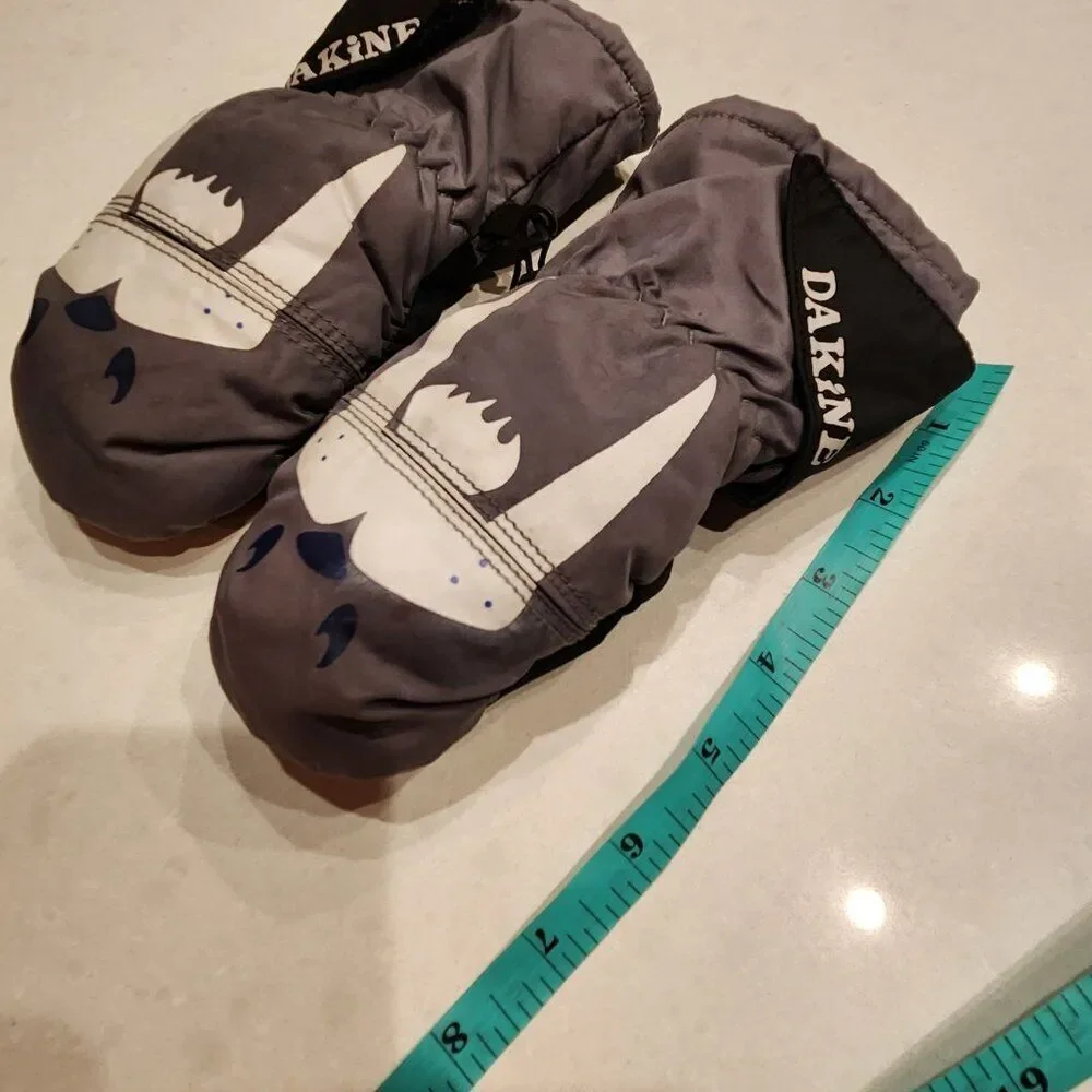DAKINE kids mittens. Size toddler M